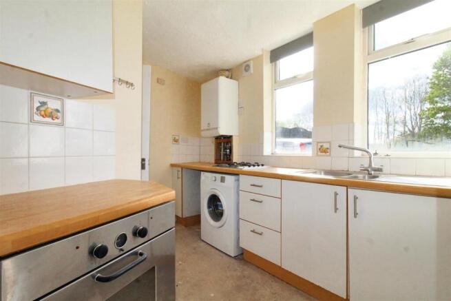 KITCHEN 1.jpg