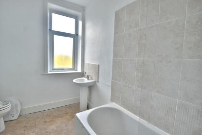 2 bed Terraced for sale Image 7