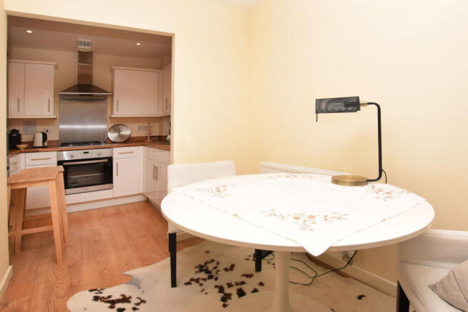 Oliver Court, Watford, WD25 photo 4