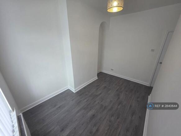 3 bed End of Terrace to rent Image 10