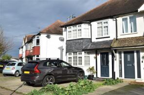 8, Ashtree Crescent, Chelmsford CM1 2RP