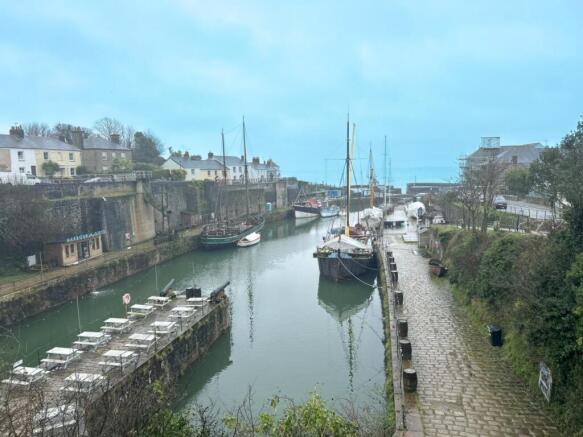 47 Charlestown