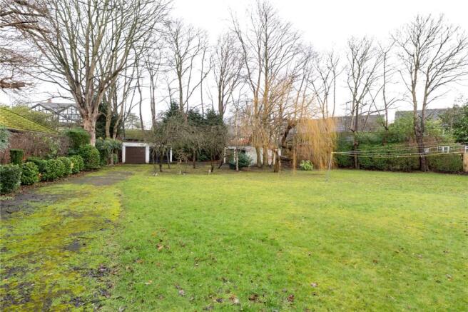3 bed Apartment for sale Image 8