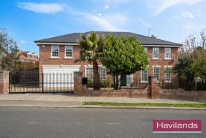 14, Downes Court, London N21 3PS