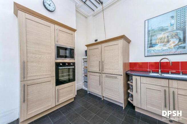 7 bed Terraced for sale Image 12