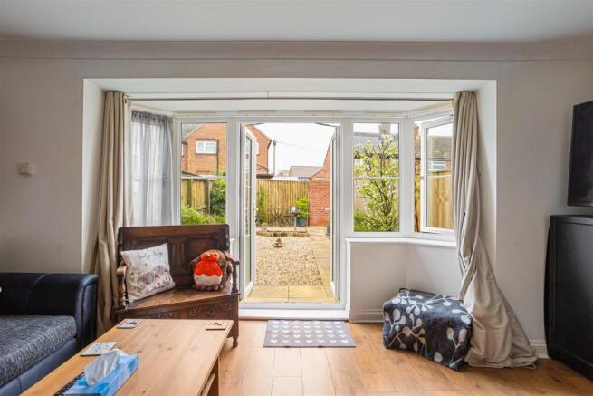 3 bed Terraced for sale Image 4