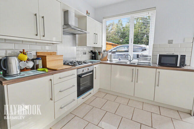 2 bed Detached Bungalow for sale Image 7