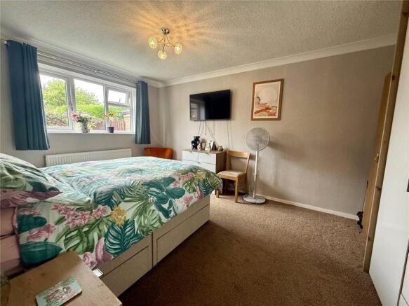 2 bed Bungalow for sale Image 8