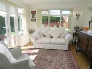 GARDEN ROOM / BEDROOM 2