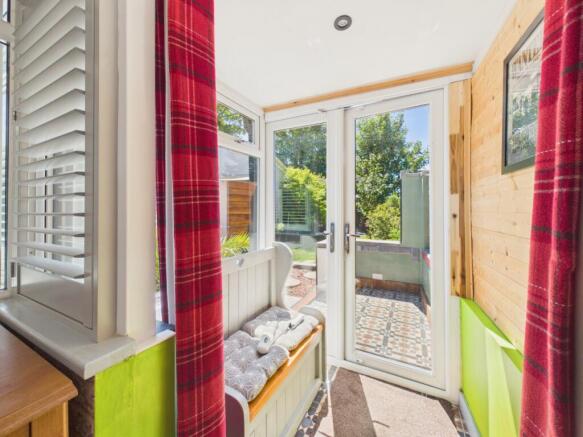 2 bed Terraced for sale Image 12