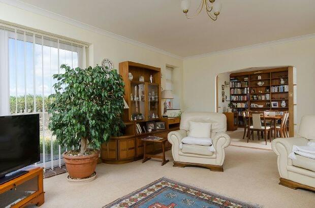 Sitting Room Pic 2
