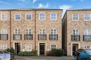 42, Lovegrove Way, Whetstone, London N20 0EU