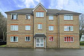 Flat 1, Granville Place, Elm Park Road, Pinner HA5 3NF