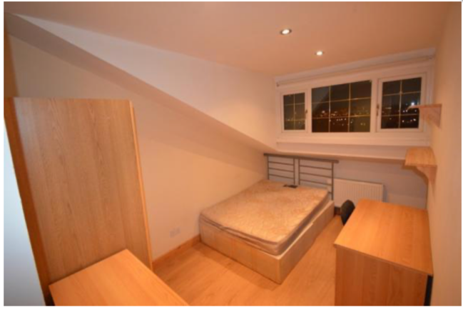 4 bed Terraced to rent Image 8