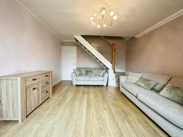 Shevington Close, Widnes, Cheshire, WA8 photo 4