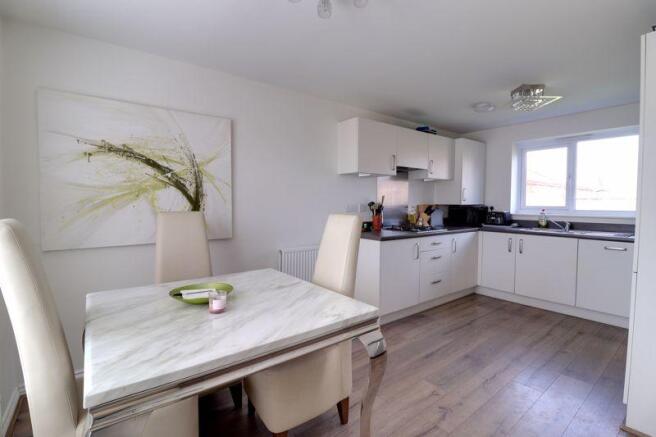Kitchen/Dining Room
