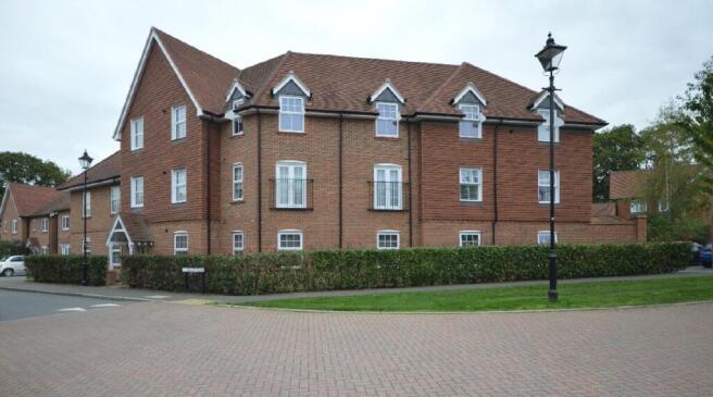 1-bed flat on Gallery Road, Chineham, Basingstoke, £88,000