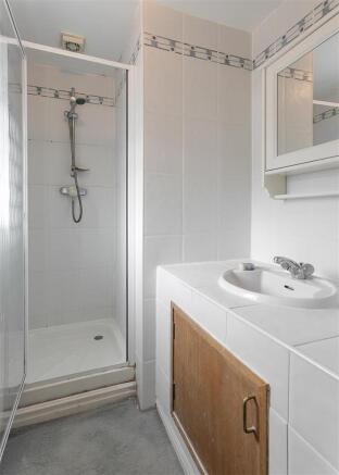 En-Suite (Bedroom One)