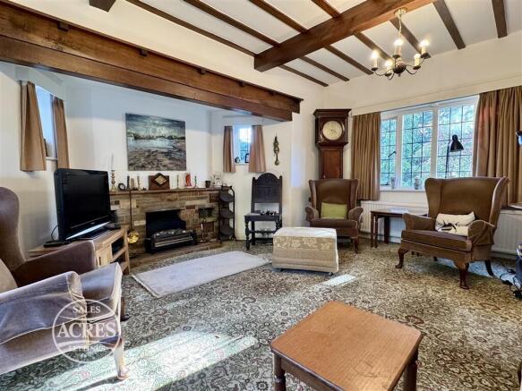 image00012 (Medium).jpg