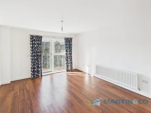 CAM02145G0-PR0095...