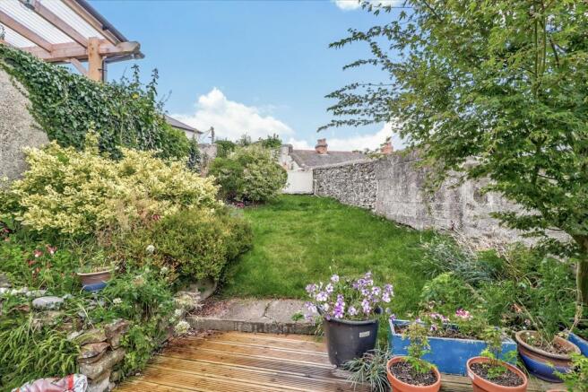 HC00322-S-Rear garden ii.jpg