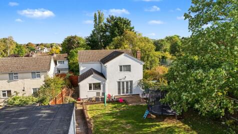 Paddocks Drive, Newmarket, CB8