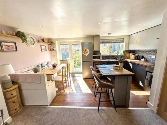3 bed Detached for sale Image 7
