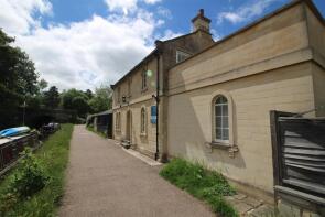 2, Canal Cottages, Beckford Road, Bathwick, Bath BA2 6NJ