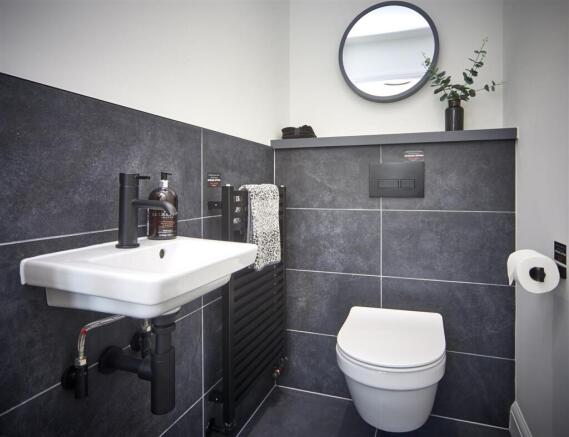 3 bed Terraced for sale Image 6