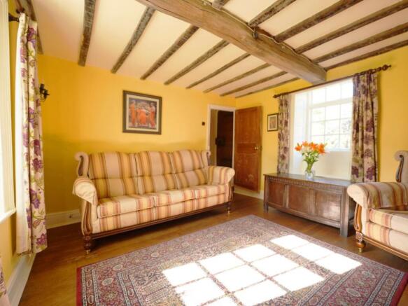 4 bed Detached for sale Image 11