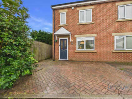 New Row, Kirkham, PR4