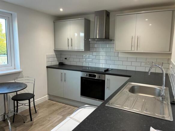 1a Kitchen.jpg