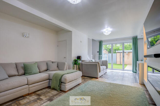 2 bed Town House for sale Image 4