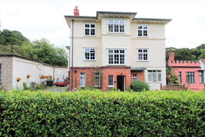 Victoria Court