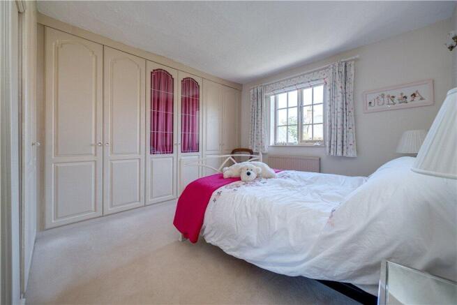 3 bed Detached for sale Image 10