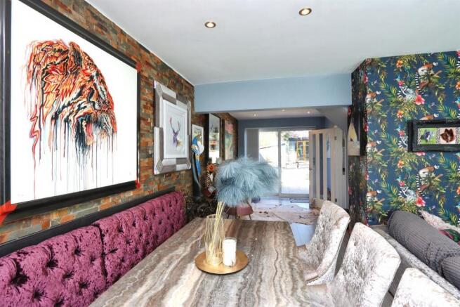 3 bed Semi-Detached for sale Image 6