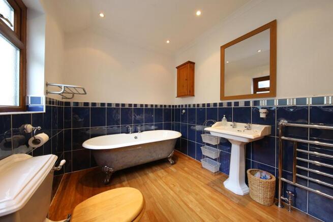 25 Teilo St 2387.JPG