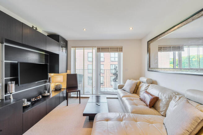 28-681e185f2427a-...