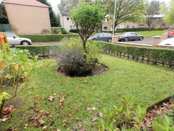 Front Garden (1)