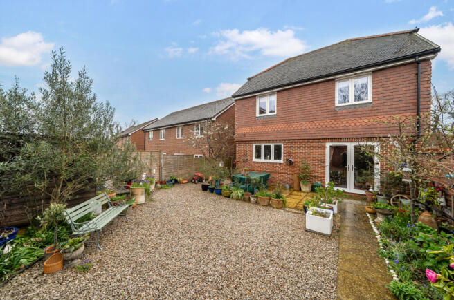 1435923-24-69c6d7...