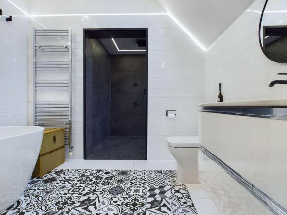 En-suite with Shower Bedroom One
