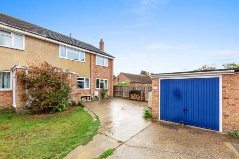 Overstrand, Aston Clinton, HP22