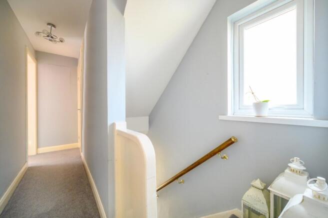 3 bed Semi-Detached for sale Image 9