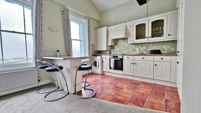 Lounge/Kitchen