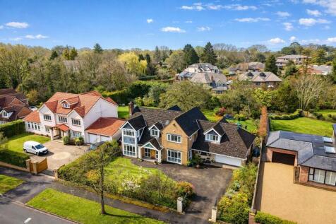 Carrwood, Hale Barns, WA15