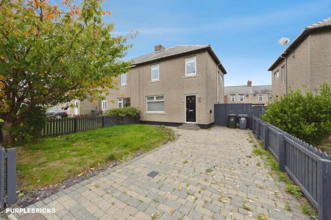 3-bed semi-detached on Wark Avenue, Newcastle upon Tyne, NE27, £190,000