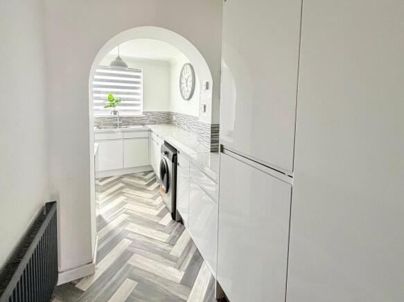 3 bed Semi-Detached for sale Image 12
