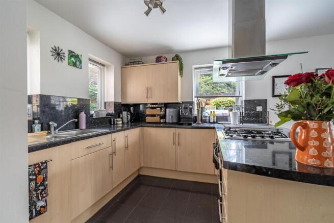 1 bed Flat for sale Image 10
