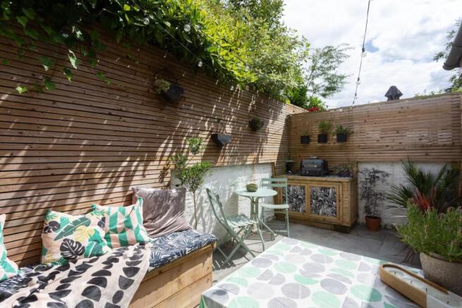 2 bed Semi-Detached for sale Image 2