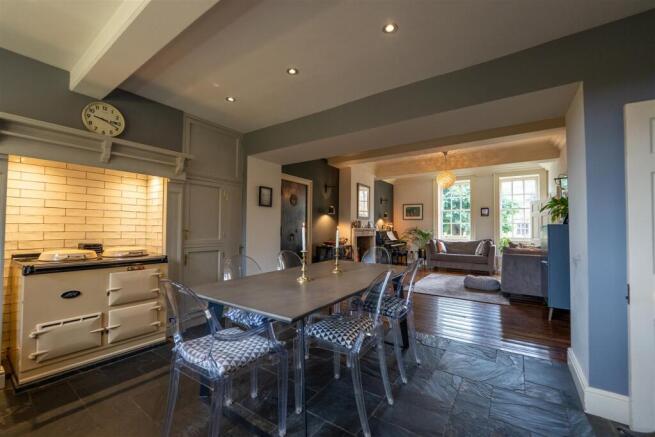 5 bed Manor House for sale Image 10